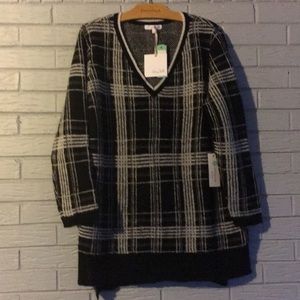 Briggs V Neck Pullover